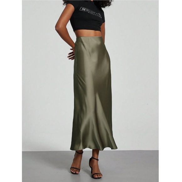 Green Satin A-Line Skirt High Waisted Long - Picture 4 of 8